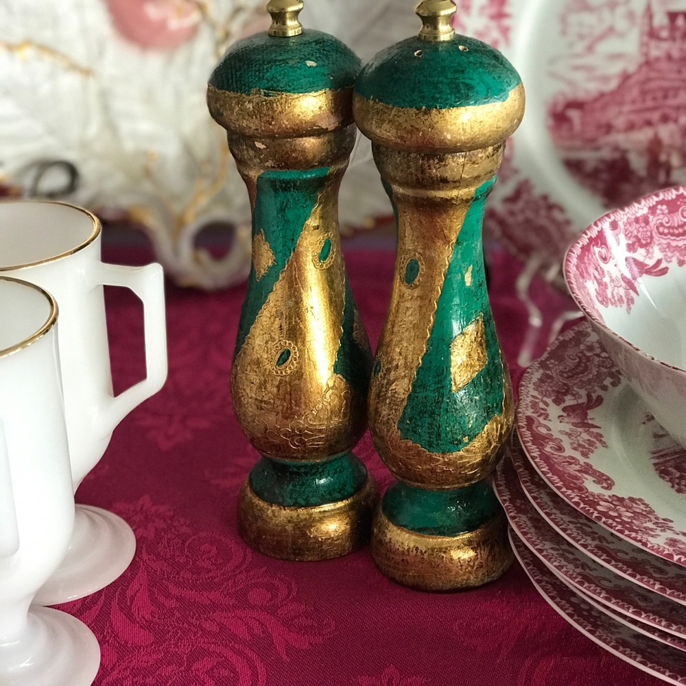 Vintage Italian Florentine salt and pepper mills